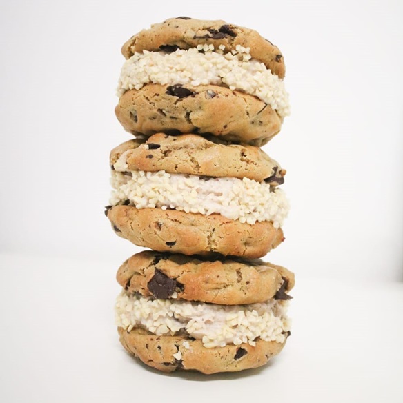 Doughverload BRUMMI Inbetwiener